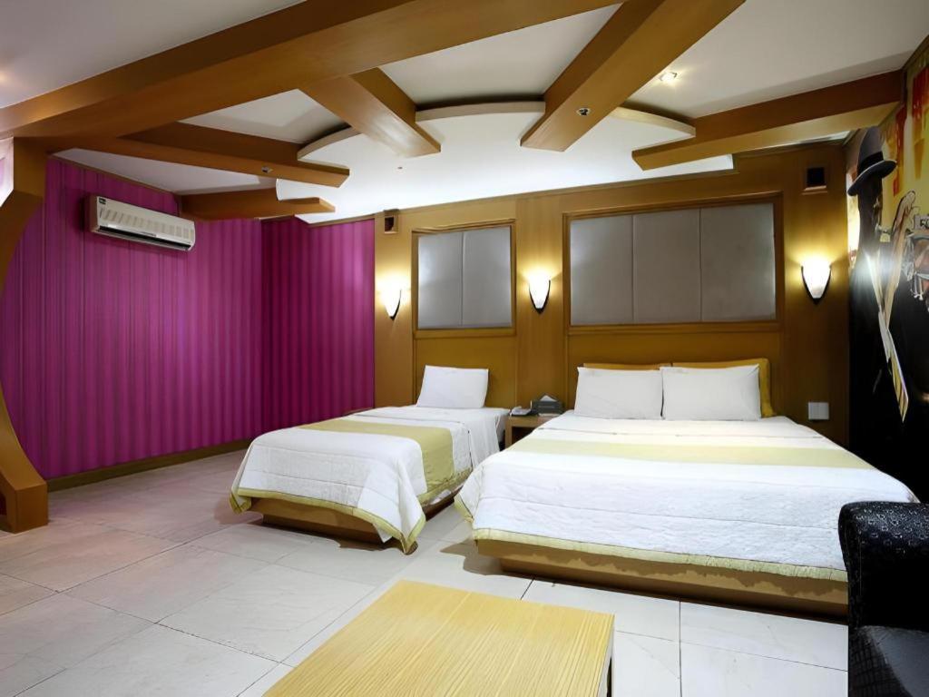 Hotel Head-One Idzsongbu Kültér fotó