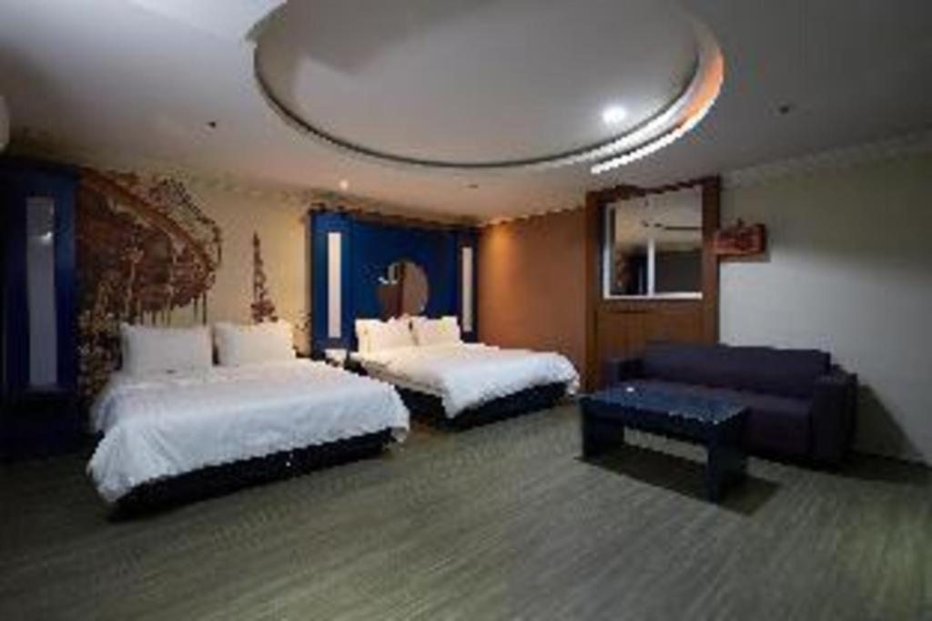 Hotel Head-One Idzsongbu Kültér fotó